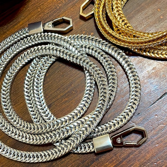 Silver tone chain replacement strap - Picture 4 of 8